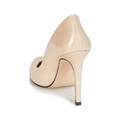 Betty London Majella -Betty London 1073354 500 E