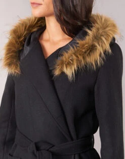 Betty London Jorrey 13 Betty London Jorrey -Betty London 10951425 500 F