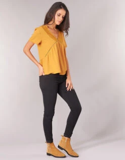 Betty London Jocky 9 Betty London Jocky -Betty London 10952111 500 C