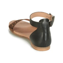 Betty London Jikotire -Betty London 13269294 500 E