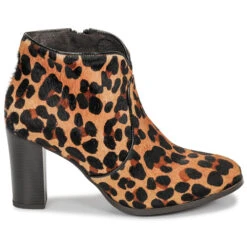 Betty London Henda -Betty London 15661214 500 B