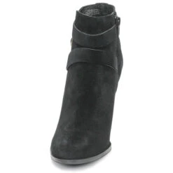 Betty London Liese 11 Betty London Liese -Betty London 15661248 500 C