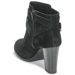 Betty London Liese 13 Betty London Liese -Betty London 15661248 500 E