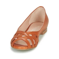 Betty London Mandise -Betty London 16920375 500 C