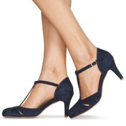 Betty London Mandette 17 Betty London Mandette -Betty London 16920376 500 H