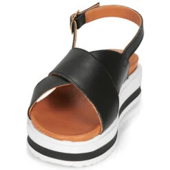 Betty London Mafi -Betty London 16920381 500 C