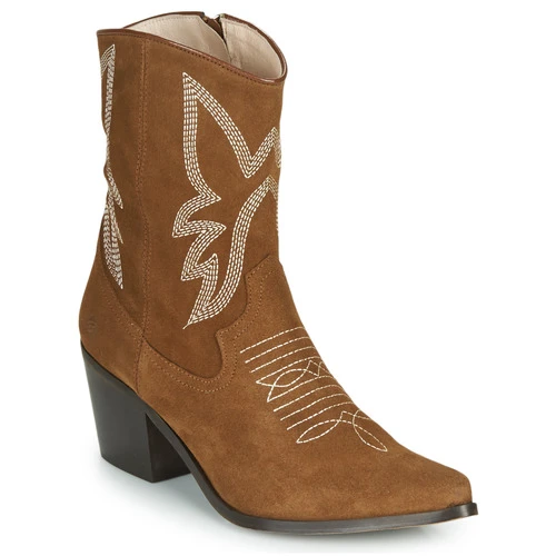 Betty London Mossino 3 Betty London Mossino