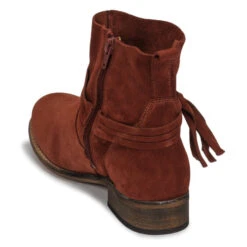 Betty London Neness -Betty London 17999494 500 E