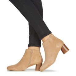 Betty London Nilove -Betty London 18089554 500 H