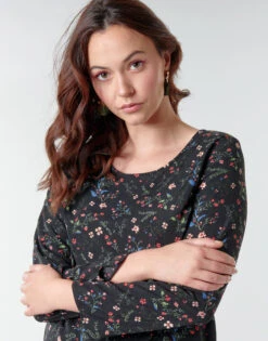 Betty London Nelly -Betty London 18215839 500 E