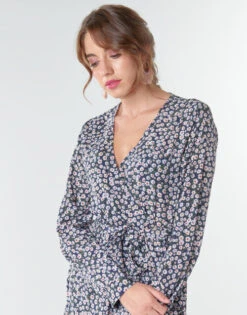 Betty London Nazur -Betty London 18339927 500 E