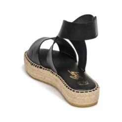 Betty London Ebaluie -Betty London 18980974 500 E