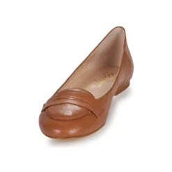 Betty London Ovinou -Betty London 19049558 500 C