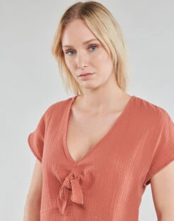 Betty London Odime -Betty London 19049578 500 E