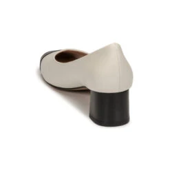 Betty London Omina -Betty London 19052072 500 E