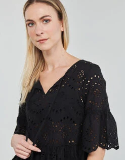 Betty London Vebelle 11 Betty London Vebelle -Betty London 19171690 500 E