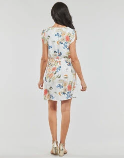 Betty London Owaka -Betty London 19703944 500 D