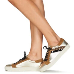 Betty London Pitinette 17 Betty London Pitinette -Betty London 20199400 500 H