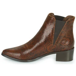 Betty London Perdri -Betty London 20199405 500 D