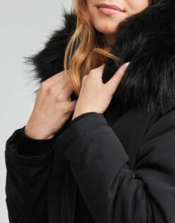 Betty London Papaka 11 Betty London Papaka -Betty London 20478825 500 E