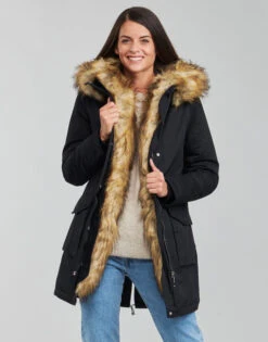 Betty London Patisson