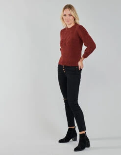 Betty London Poxone -Betty London 21040502 500 C