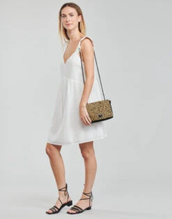 Betty London Ecri -Betty London 21201445 500 C