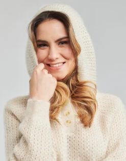 Betty London Jonas 11 Betty London Jonas -Betty London 21562672 500 E