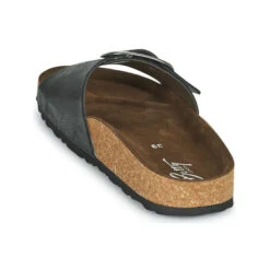 Betty London Gadjil 14 Betty London Gadjil -Betty London 21610159 500 E