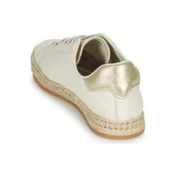 Betty London Nece -Betty London 21645093 500 E