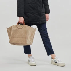 Betty London Leoni 13 Betty London Leoni -Betty London 22570119 500 H