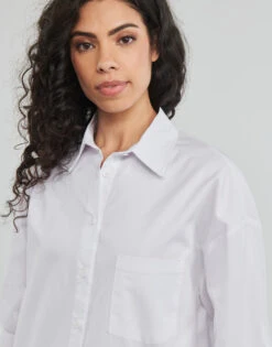 Betty London Maroie 11 Betty London Maroie -Betty London 22969611 500 E