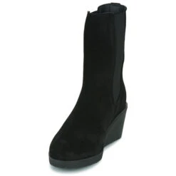 Betty London Verana -Betty London 23132831 500 C