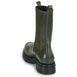 Betty London Veronique -Betty London 23132833 500 E