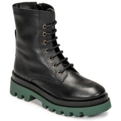 Betty London Poliana