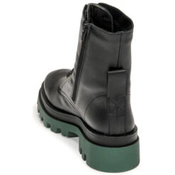 Betty London Poliana -Betty London 23132841 500 E