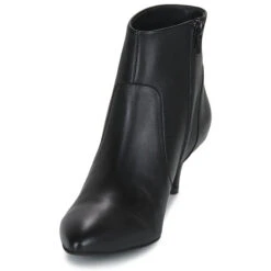 Betty London Fanfan -Betty London 23132847 500 C