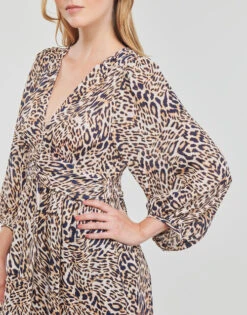 Betty London Almena -Betty London 23862334 500 E