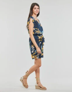 Betty London Berrie -Betty London 23880571 500 C