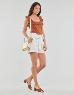 Betty London Summy 9 Betty London Summy -Betty London 24038226 500 C