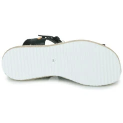 Betty London Camelia -Betty London 24278533 500 G