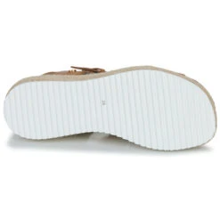 Betty London Camelia -Betty London 24278534 500 G