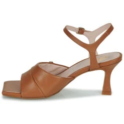 Betty London Anais -Betty London 24278542 500 D