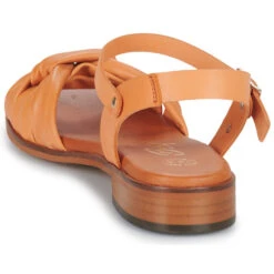 Betty London Micha 13 Betty London Micha -Betty London 24278546 500 E