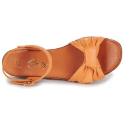 Betty London Micha 14 Betty London Micha -Betty London 24278546 500 F