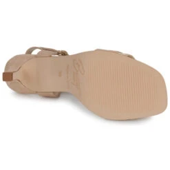 Betty London Alice 16 Betty London Alice -Betty London 24278558 500 G