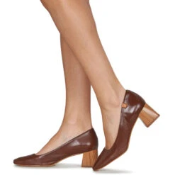 Betty London Claudie 17 Betty London Claudie -Betty London 24278571 500 H