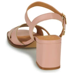 Betty London Clothilde -Betty London 24278601 500 E