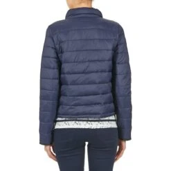 Betty London Eguava -Betty London 3252018 500 E