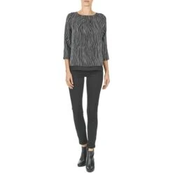 Betty London Fadilia -Betty London 3989086 500 C